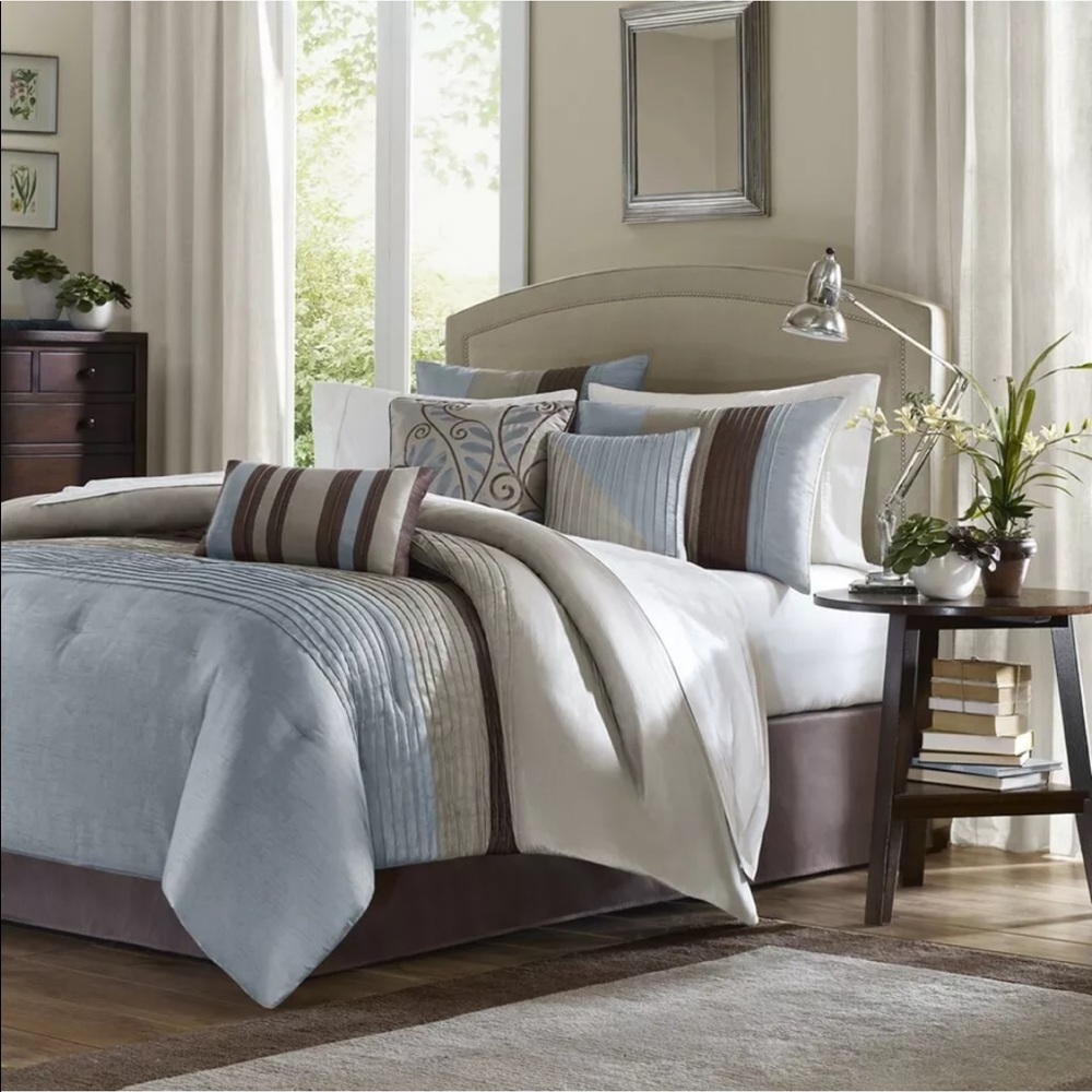COPY - Luxury 7pc Blue & Brown Striped Comforter …